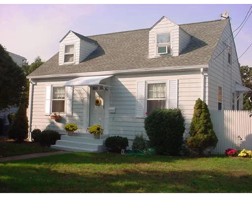 Unit for sale at 222 Plumtree Road, Springfield, MA 01118