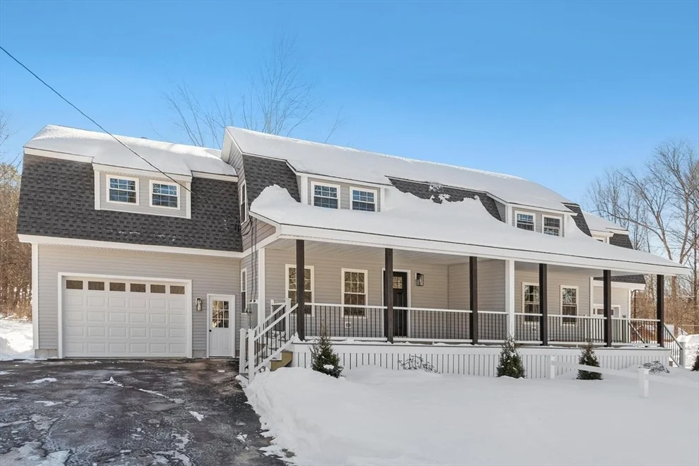 Unit for sale at 120 Townsend Sreet, Pepperell, MA 01463