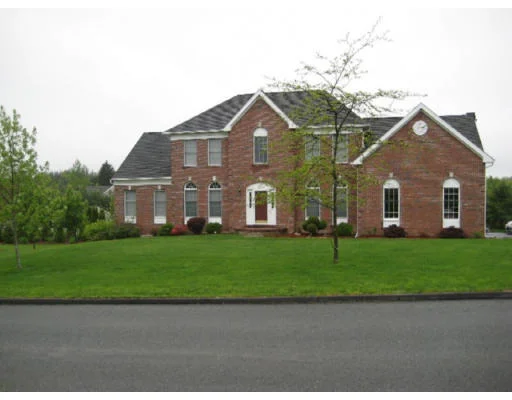 Unit for sale at 31 Cook St, Westborough, MA 01581