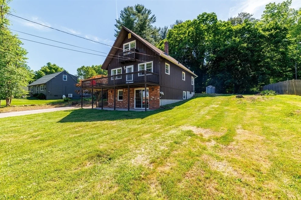 Unit for sale at 33 Lakeview Ave, Dudley, MA 01571
