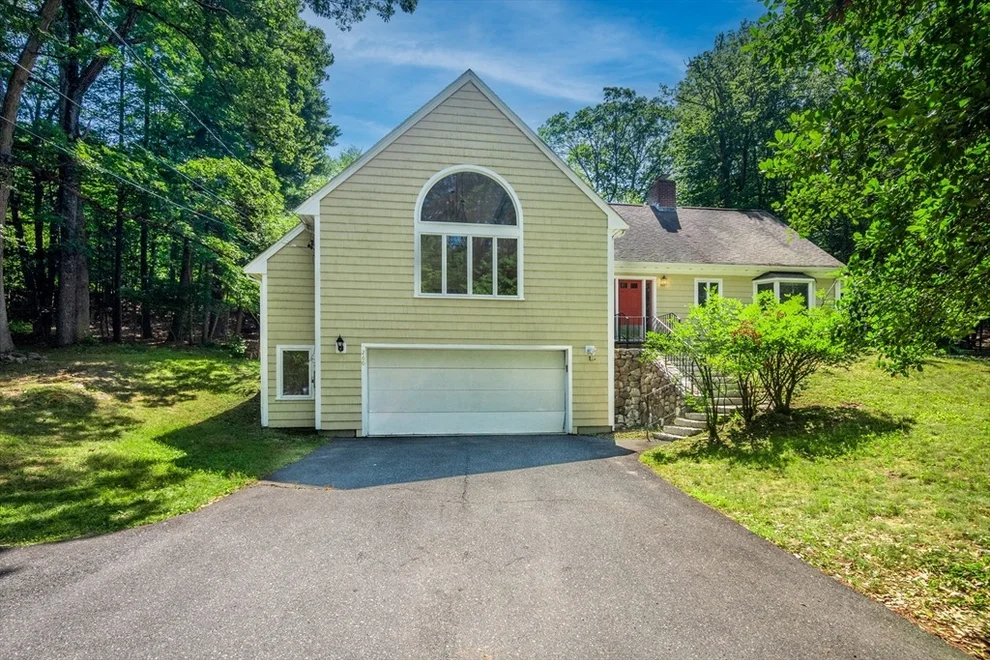 Unit for sale at 260 Cochituate Rd, Wayland, MA 01778