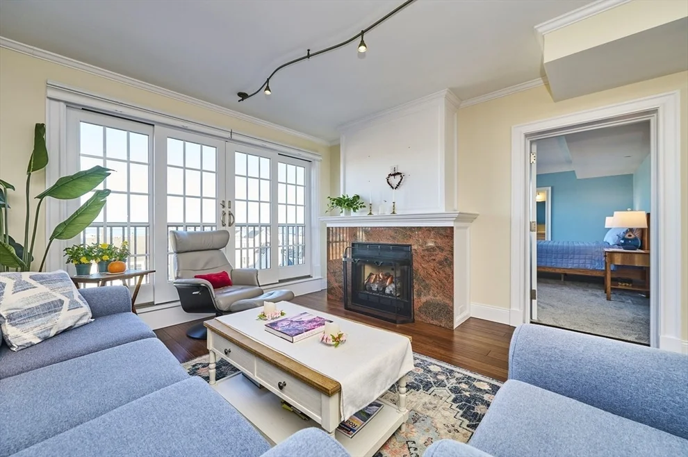 Unit for sale at 225 Derby St, Salem, MA 01970