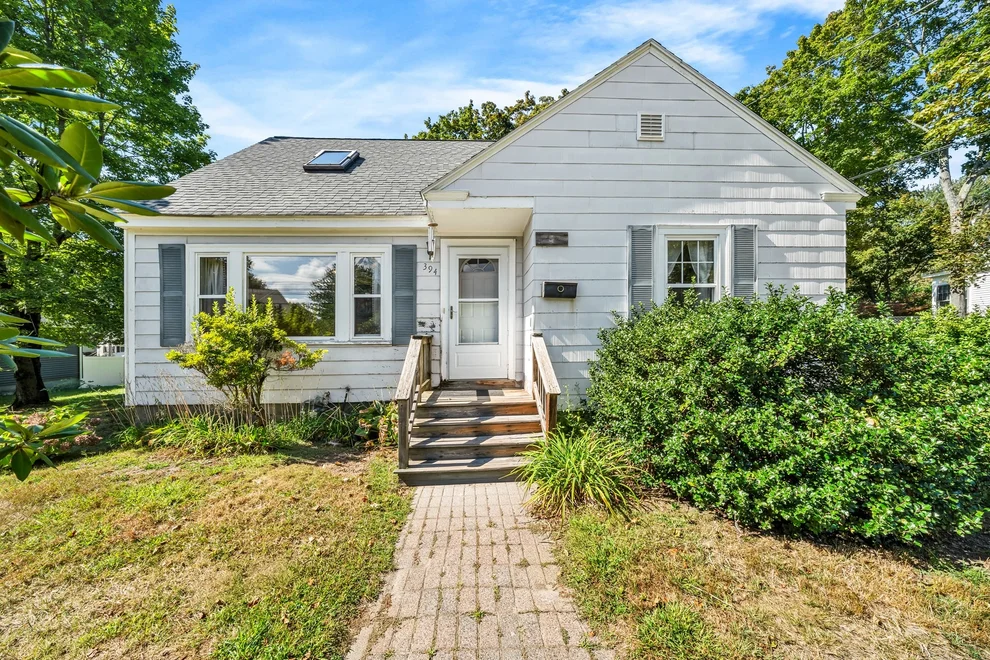 Unit for sale at 394 Sutton St, North Andover, MA 01845