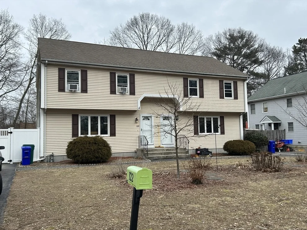 Unit for sale at 122 Curtis Ave, Attleboro, MA 02703