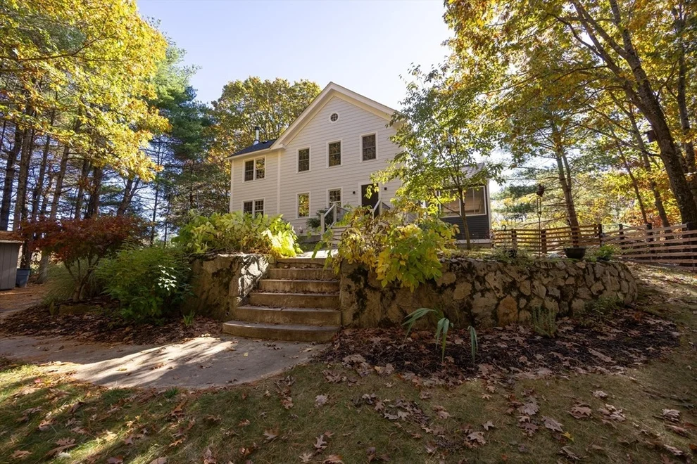 Unit for sale at 27 Fowler St, Upton, MA 01568