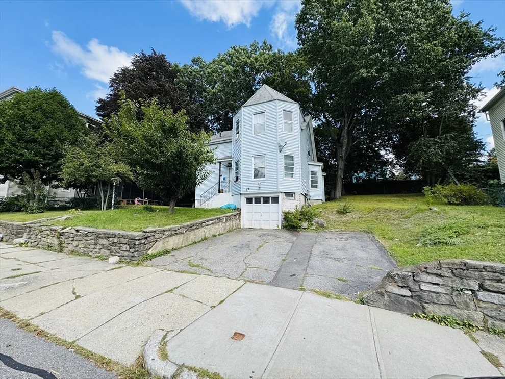Unit for sale at 35 Freeland St, Worcester, MA 01608