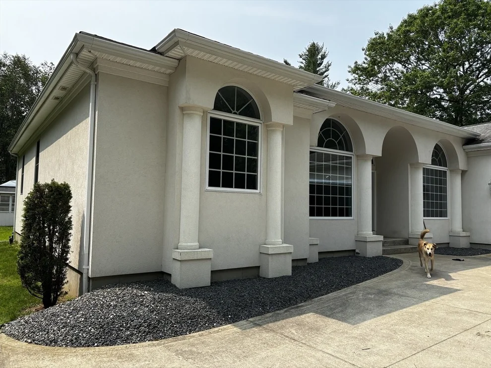 Unit for sale at 716 Woodland Way, Russell, MA 01071