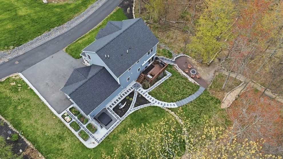 Unit for sale at 131 Damon Rd, Fitchburg, MA 01420