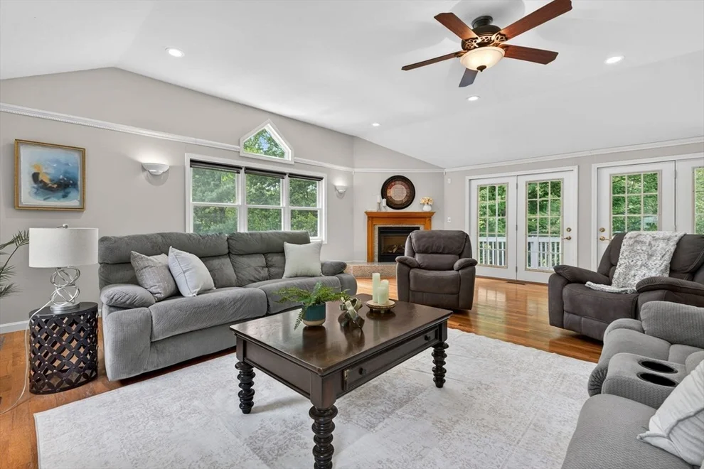 Unit for sale at 10 Mountain Rd, Brookline, NH 03033