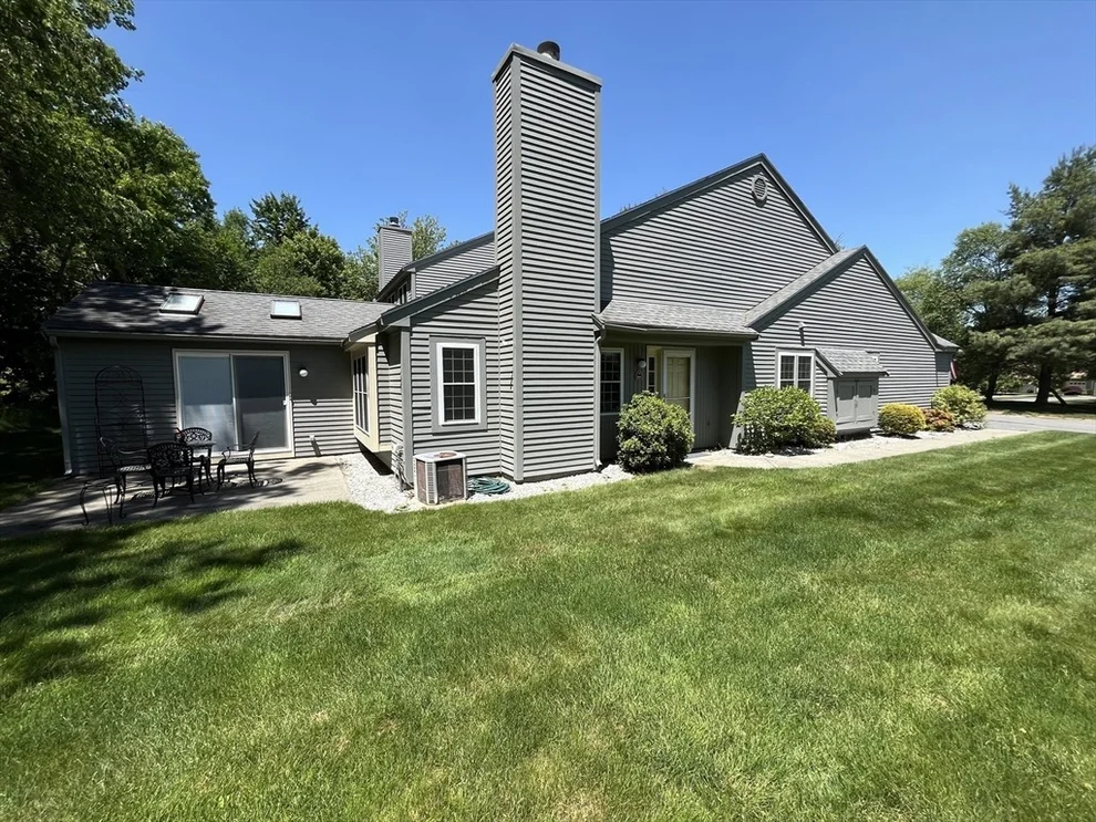 Unit for sale at 600 Ridgefield Cir, Clinton, MA 01510