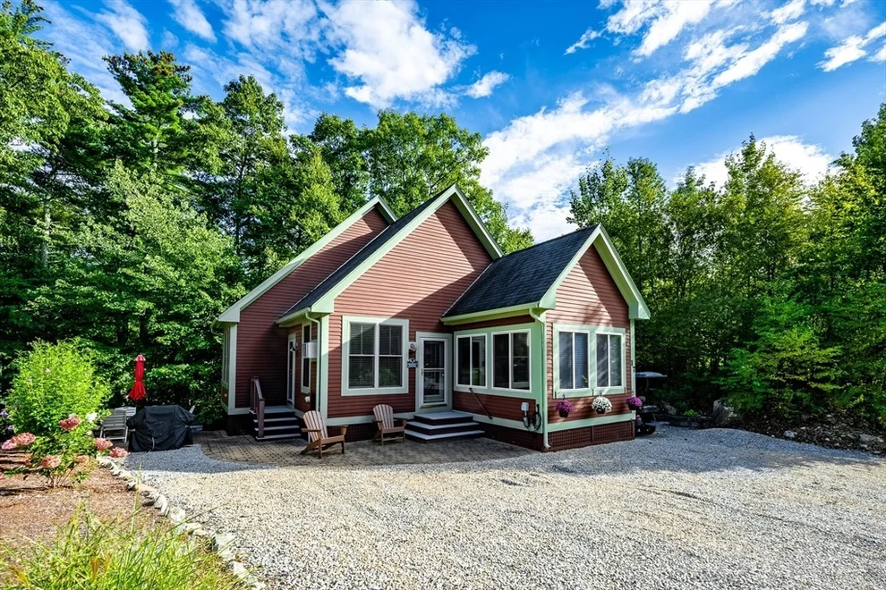 Unit for sale at 17 Lazy Day Dr, Westford, MA 01886