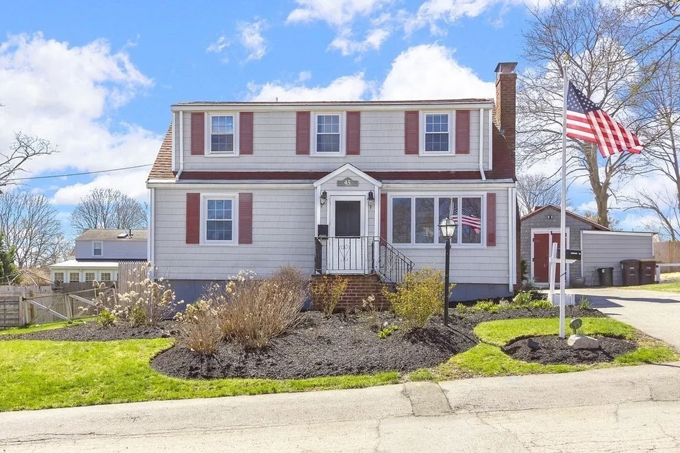 Unit for sale at 45 Doris Dr, Weymouth, MA 02191