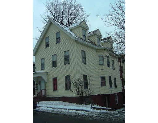 Unit for sale at 6 Kingsbury, Worcester, MA 01610