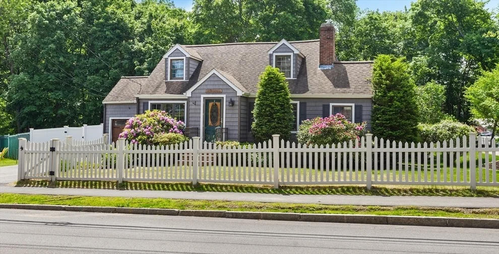 Unit for sale at 212 Broadway St, Wakefield, MA 01880