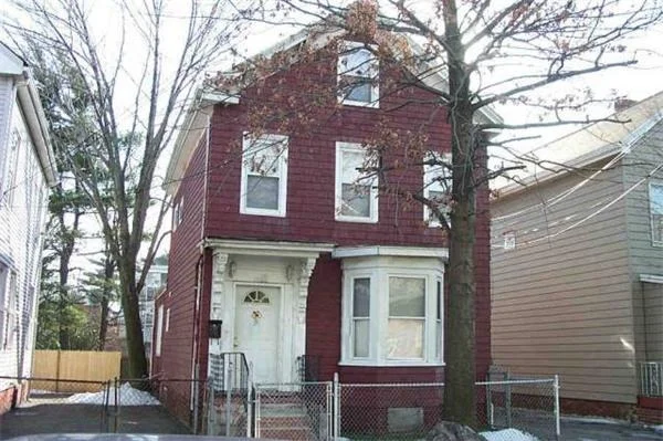 Unit for sale at 255 Spruce St, Chelsea, MA 02150