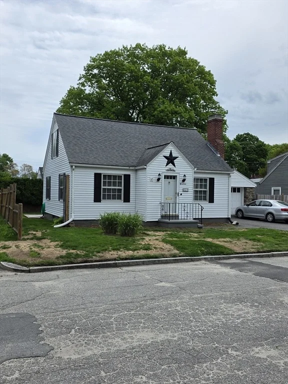 Unit for sale at 19 Calumet Ave, Worcester, MA 01606