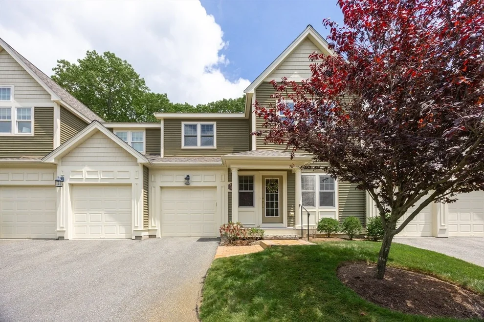 Unit for sale at 4 Lowell Dr, Hopkinton, MA 01748