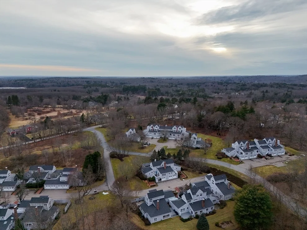 Unit for sale at 6 Hopewell Farm Rd, Natick, MA 01760