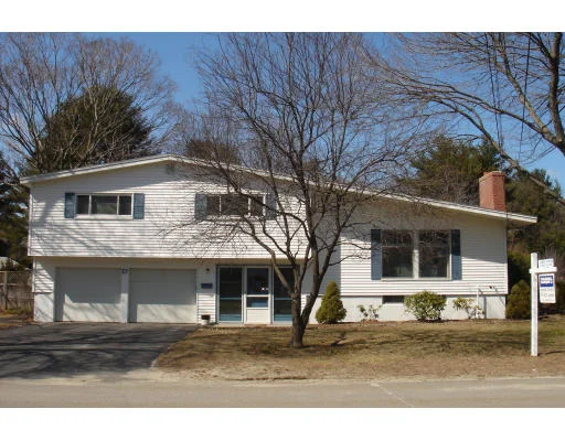 Unit for sale at 17 Berkeley Road, Framingham, MA 01701