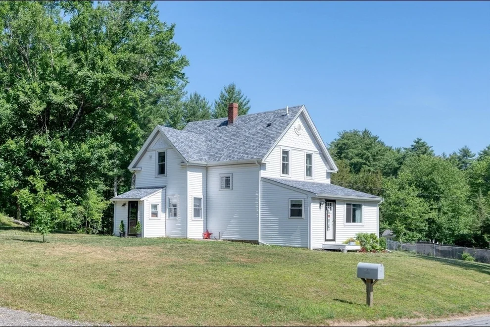 Unit for sale at 50 Cross St, Middleboro, MA 02346