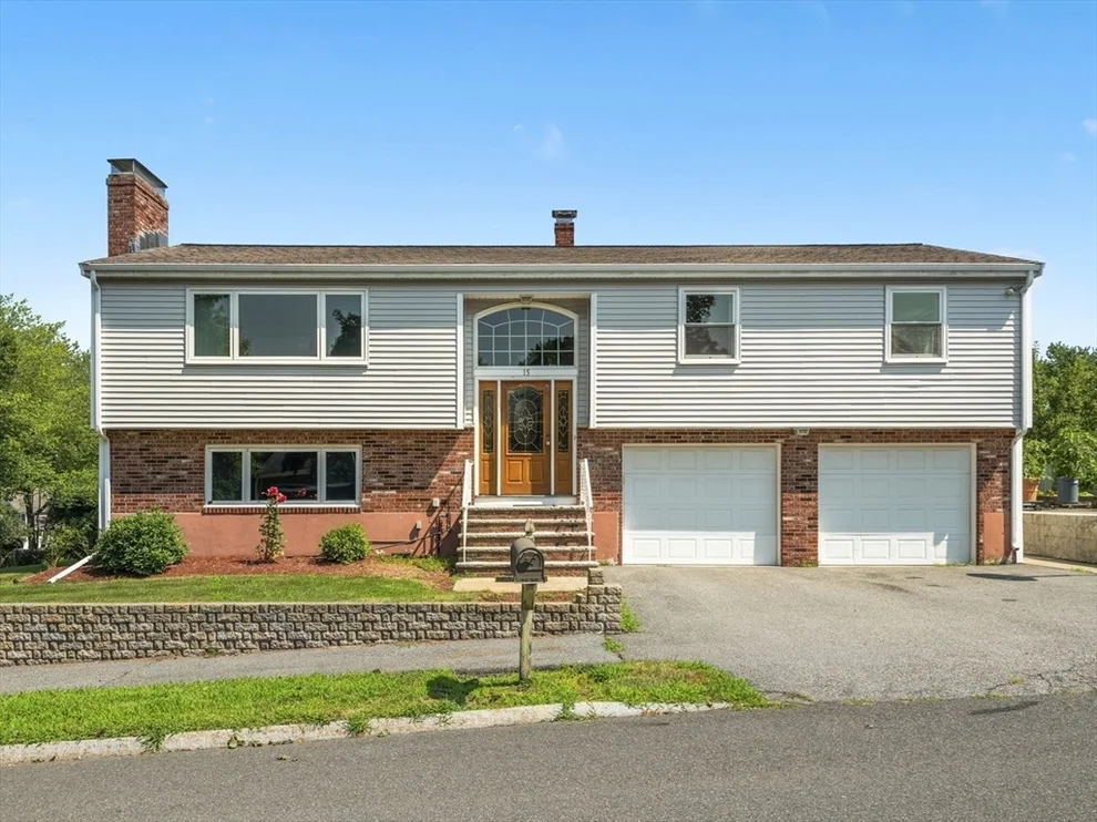 Unit for sale at 15 Vista Ave, Salem, MA 01970