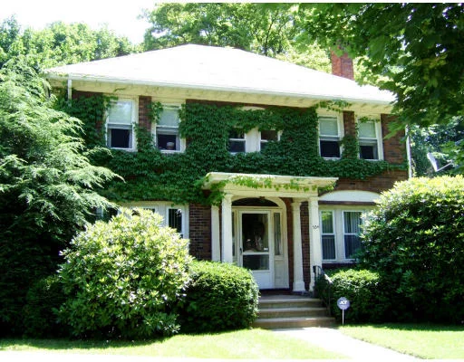 Unit for sale at 104 Coolidge Rd, Worcester, MA 01602