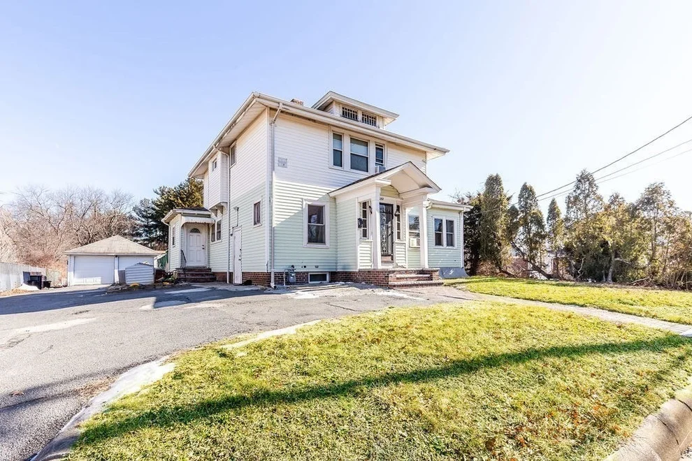 Unit for sale at 252 West St, Brockton, MA 02301