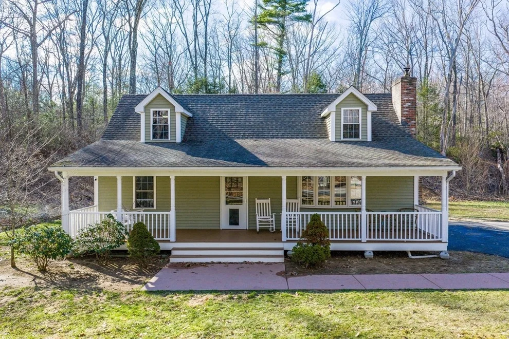 Unit for sale at 160 Stafford Rd, Holland, MA 01521