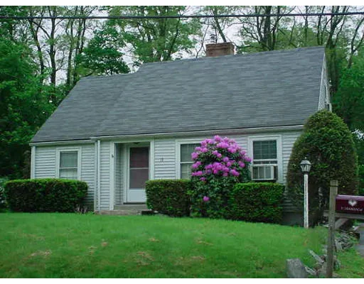 Unit for sale at 11 Grandview Avenue, Lexington, MA 02421