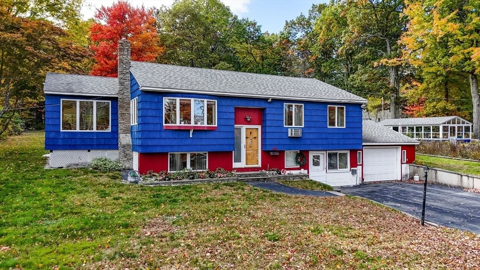 Unit for sale at 28 Ledge Rd, Pelham, NH 03076