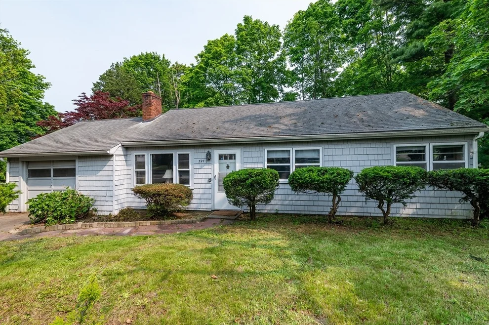 Unit for sale at 397 Elm St, Braintree, MA 02184