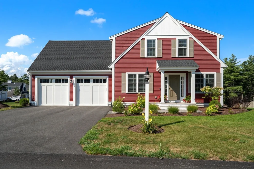 Unit for sale at 7 Yellow Birch Dr, Plymouth, MA 02360