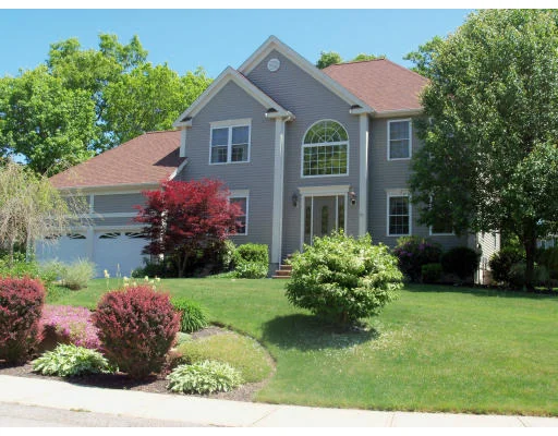 Unit for sale at 85 Teaberry Ln, Braintree, MA 02184