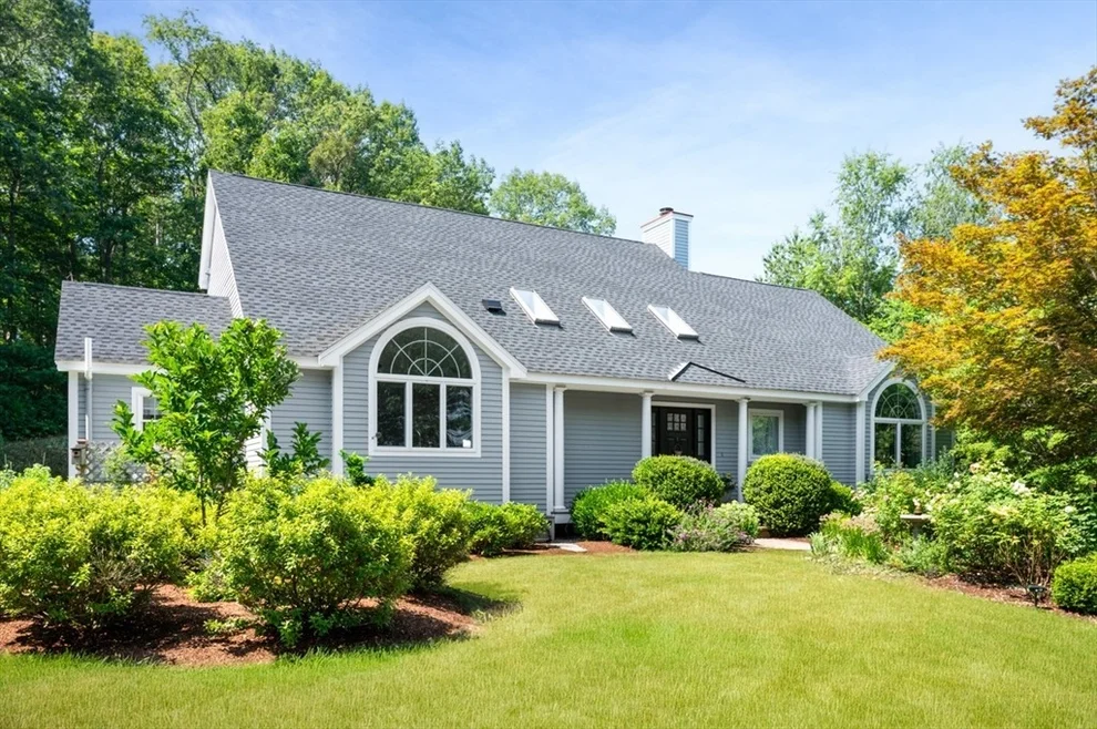 Unit for sale at 41 Fellows Rd, Ipswich, MA 01938