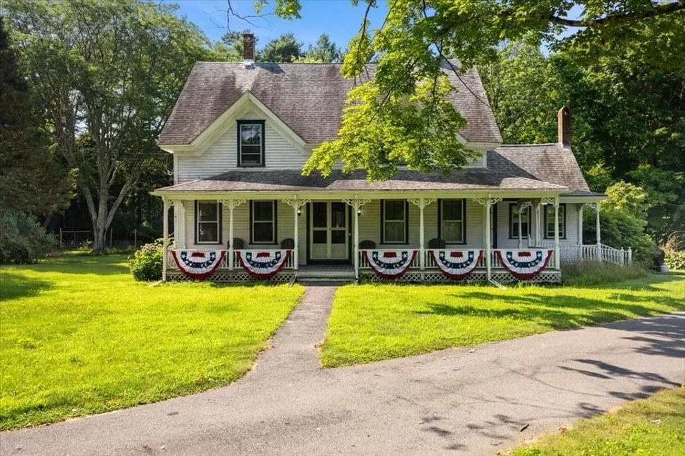 Unit for sale at 1091 Middleboro Ave, Taunton, MA 02718
