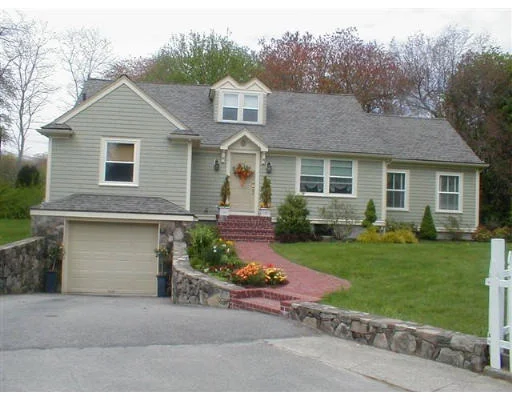 Unit for sale at 11 Vernon St, Wrentham, MA 02093