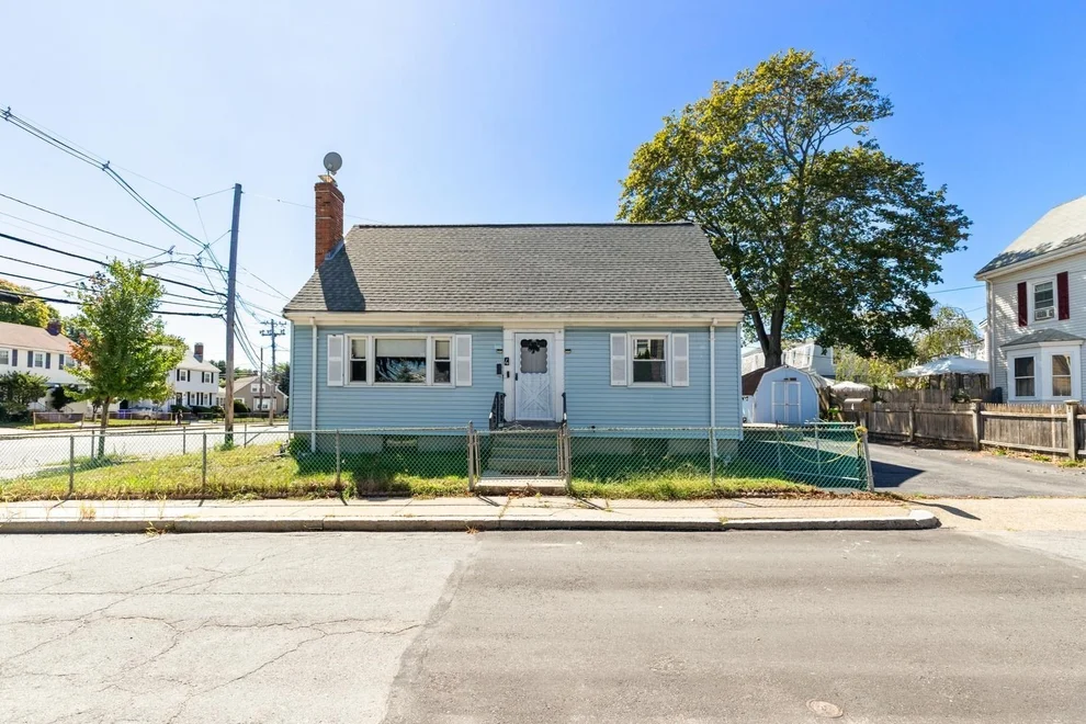 Unit for sale at 4 Spring Valley Rd, Boston, MA 02132