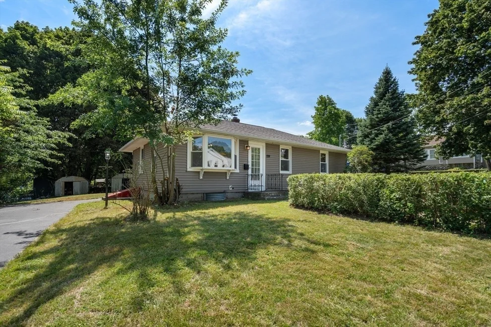Unit for sale at 128 Clark St, Worcester, MA 01606
