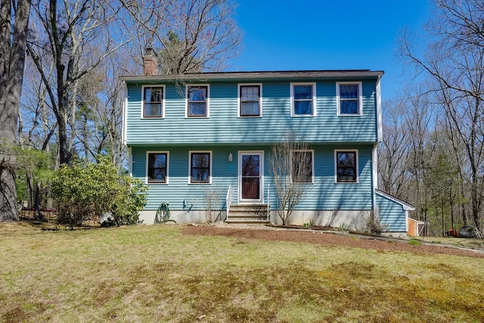 Unit for sale at 8 Innsbruck Way, Franklin, MA 02038