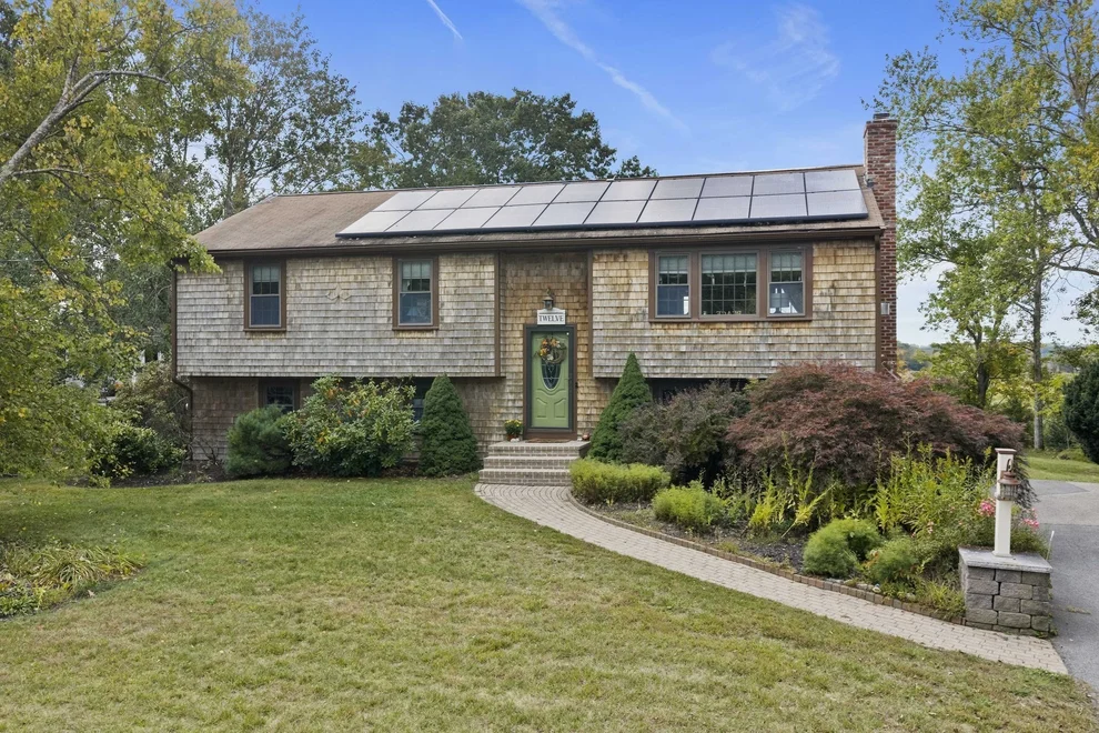 Unit for sale at 12 Liberty Rd, Marshfield, MA 02050