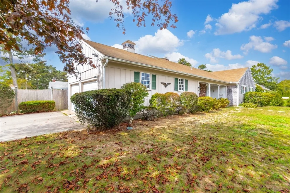 Unit for sale at 76 Captain Chase Rd, Yarmouth, MA 02664