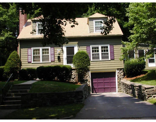 Unit for sale at 3 Manila St, Worcester, MA 01602