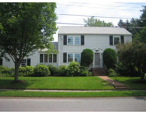 Unit for sale at 71 Fuller Brook Ave, Needham, MA 02492