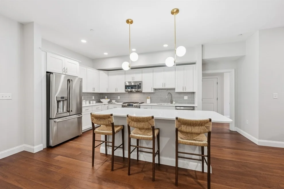 Unit for sale at 170 West Broadway, Boston, MA 02127