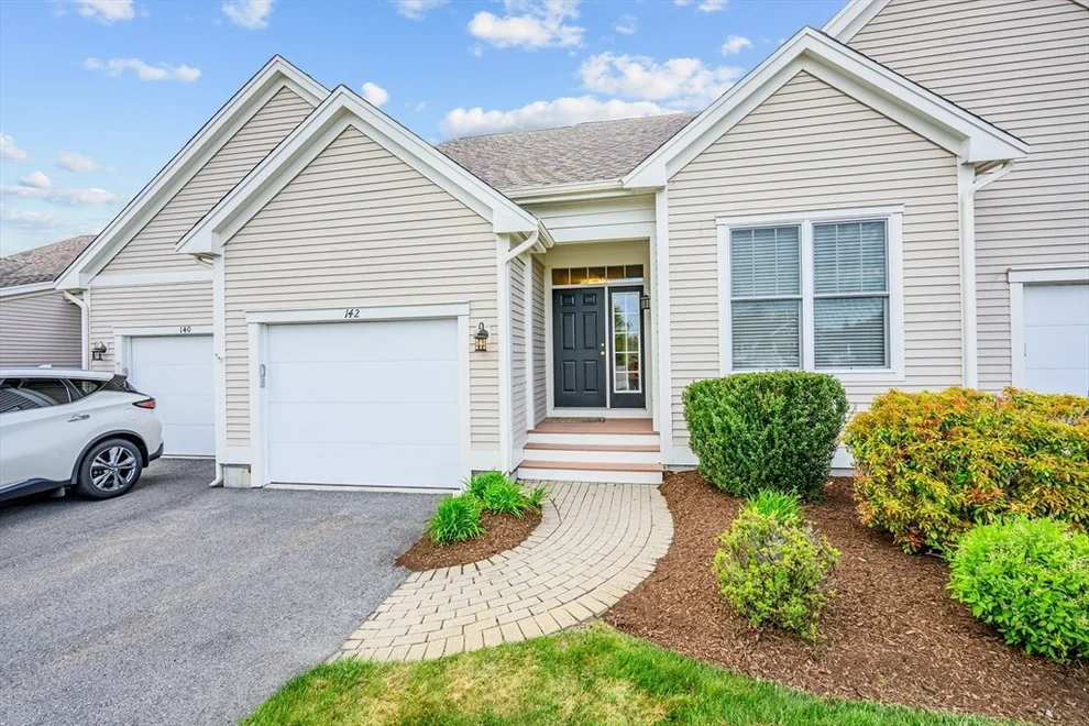 Unit for sale at 142 Leisure Green Dr, Mashpee, MA 02649
