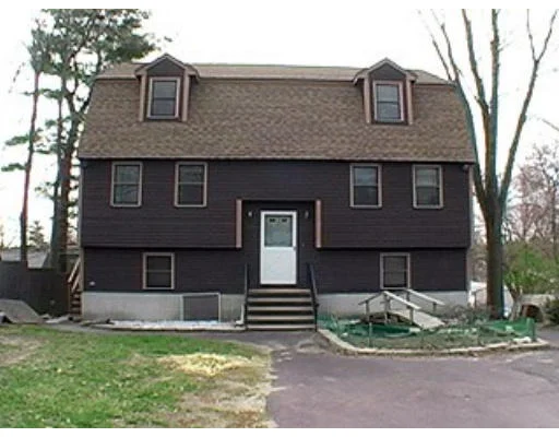 Unit for sale at 10 Alyssum Dr, Billerica, MA 01821