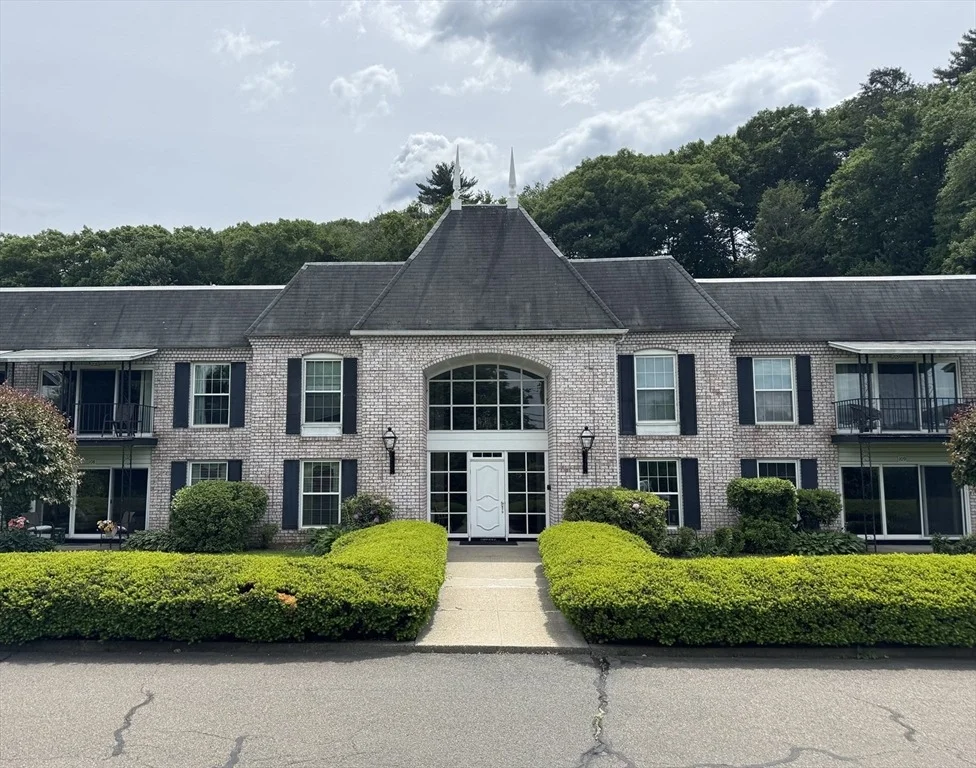 Unit for sale at 324 Russell Road, Westfield, MA 01085
