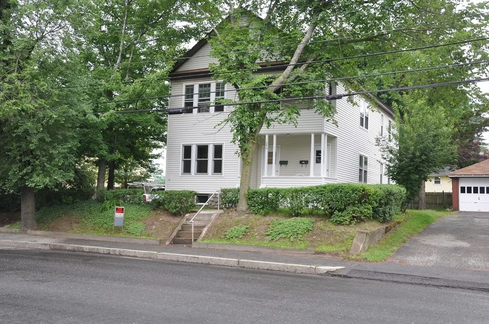 Unit for sale at 1093 W Boylston St, Worcester, MA 01606