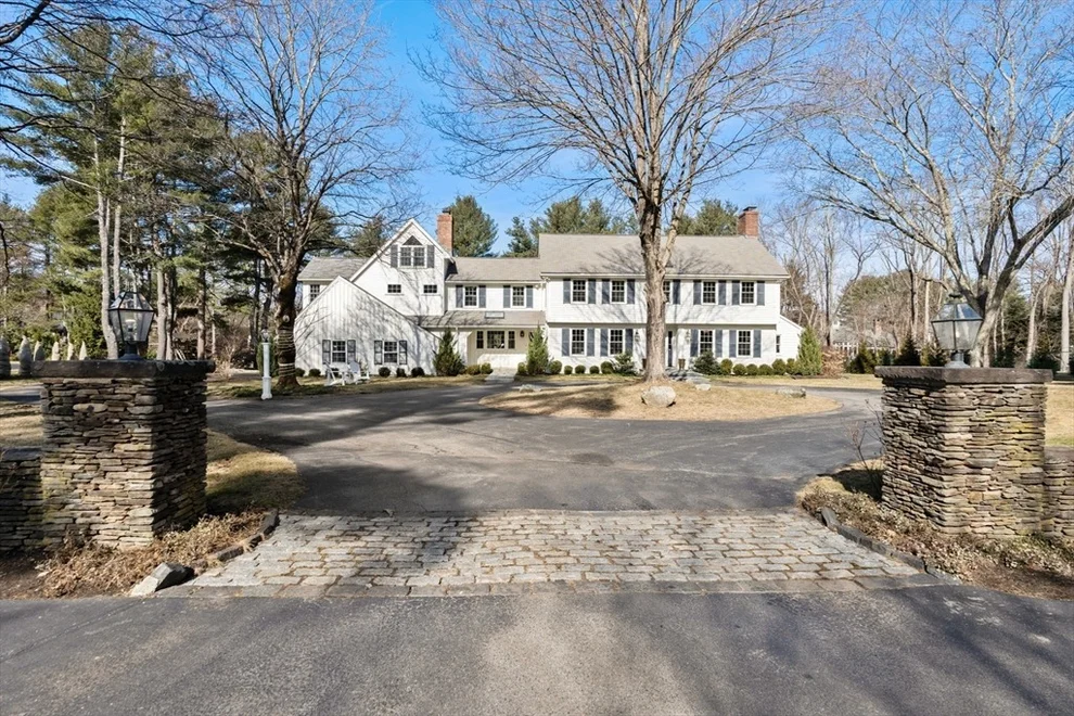 Unit for sale at 39 Westerly Road, Weston, MA 02493