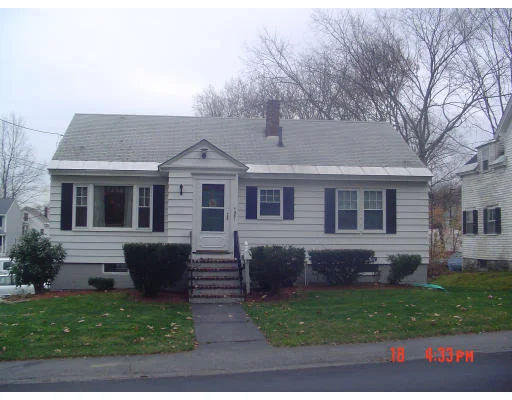 Unit for sale at 581 Pine St, Lowell, MA 01851